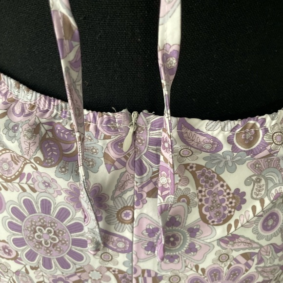 New Boho lavender and white floral deep plunge halter dress in size large - Picture 6 of 9